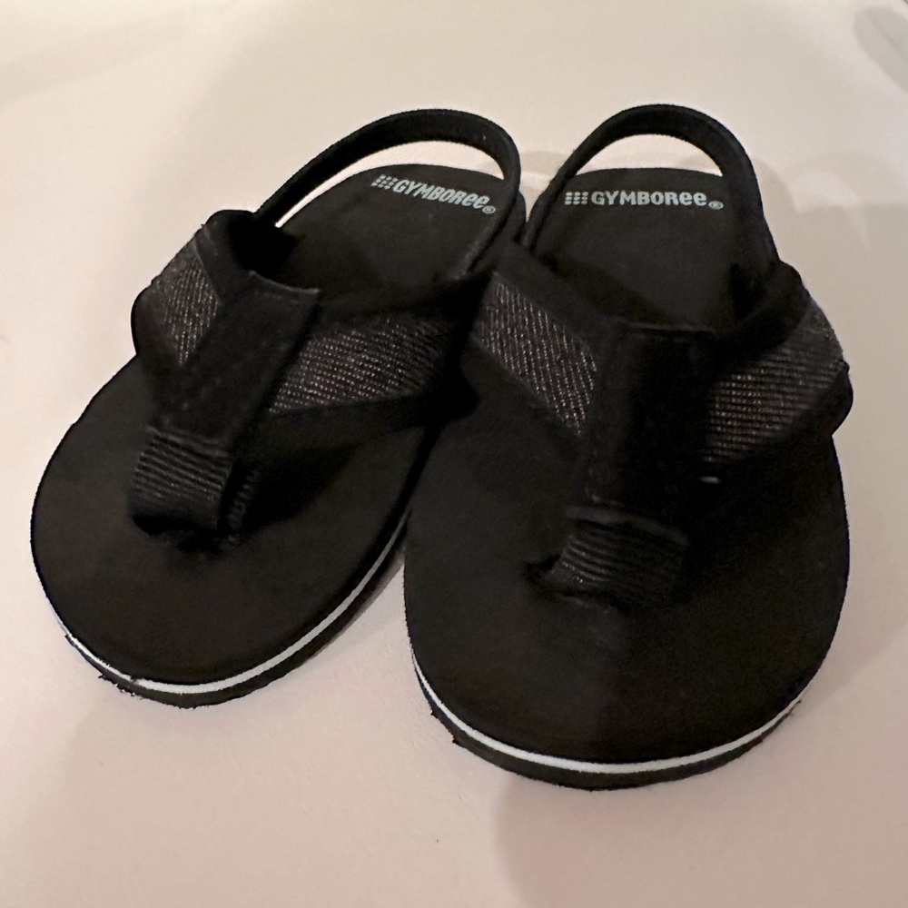 Gymboree Flip Flops, Little Kids 5